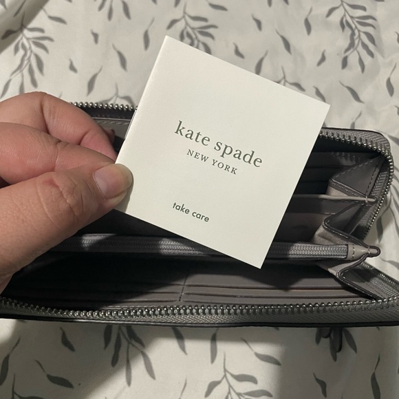 Kate Spade Wallet - Picture 3 of 4